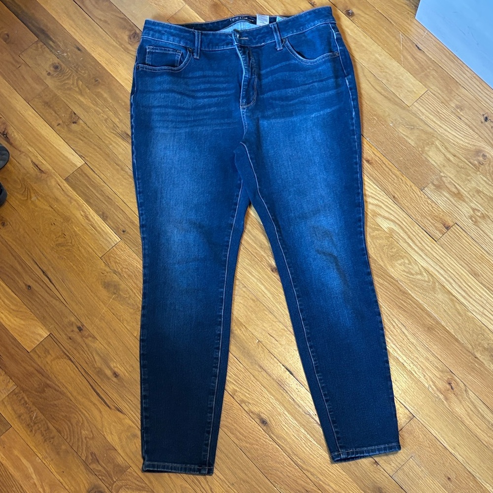 Time and Tru Women's Blue Skinny Jeans